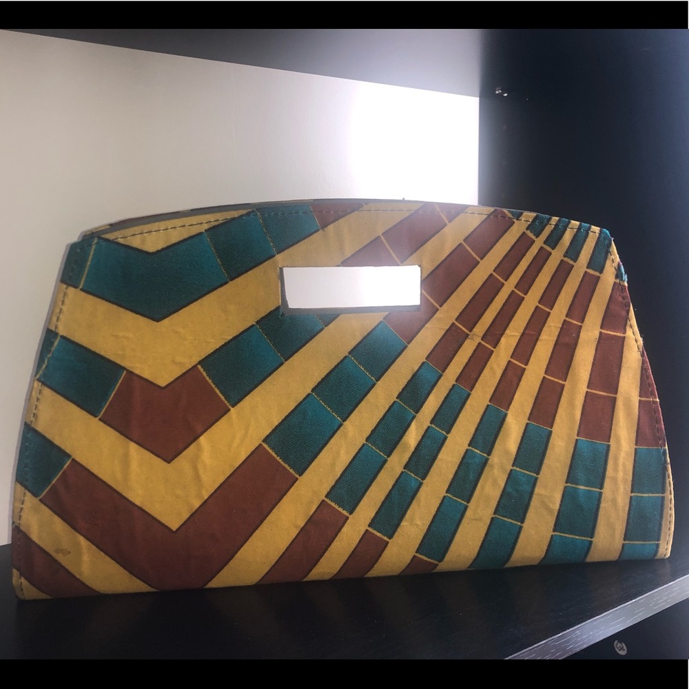 African print flat clutch